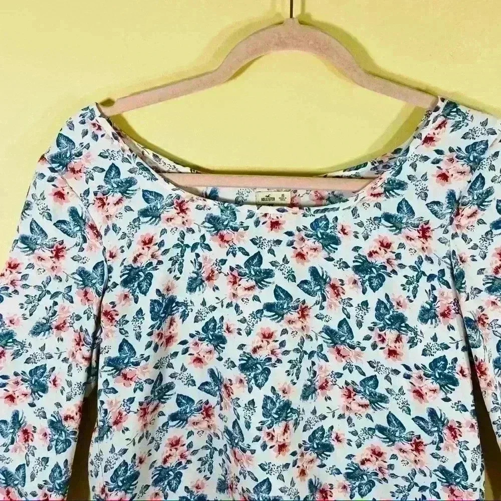 Hollister Peasant Boho Floral Scoop Neck Bell Sleeve Lace Cropped Top Size XS - Picture 4 of 9